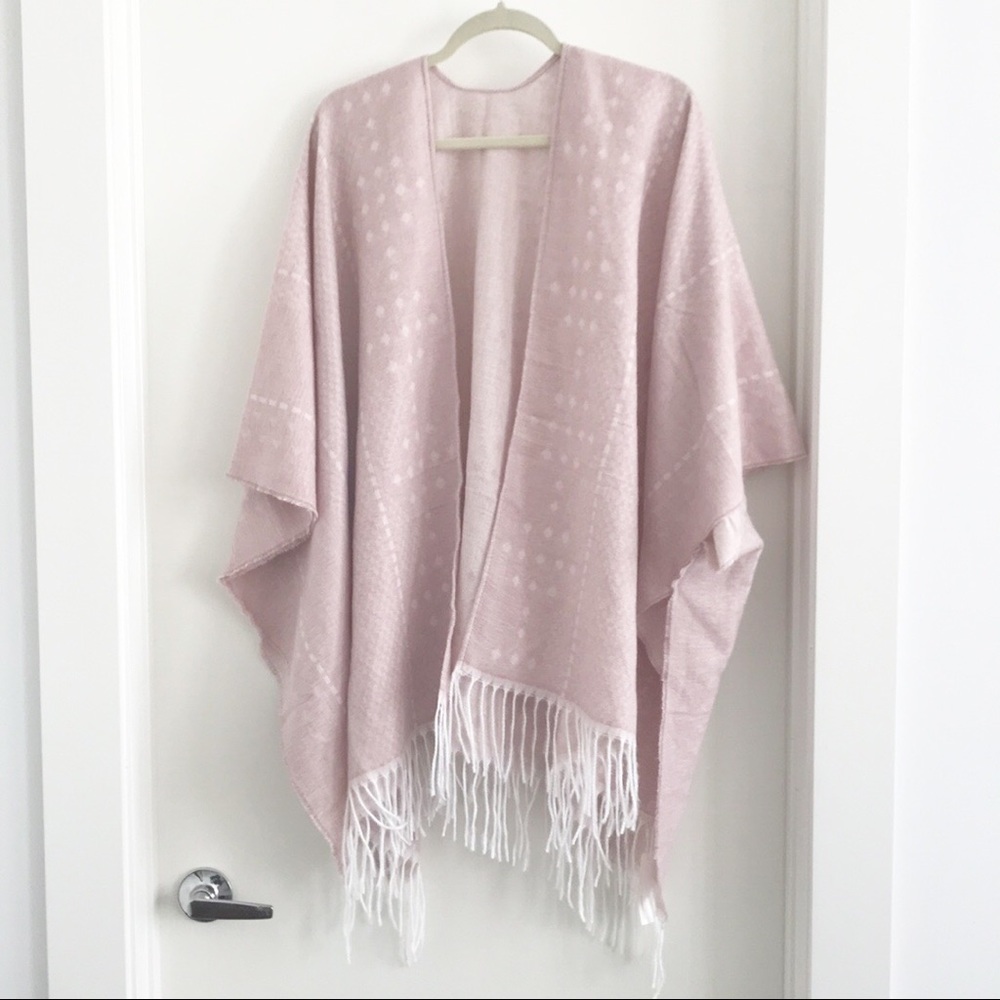 NWT Gentle Fawn Pink Shawl M/L